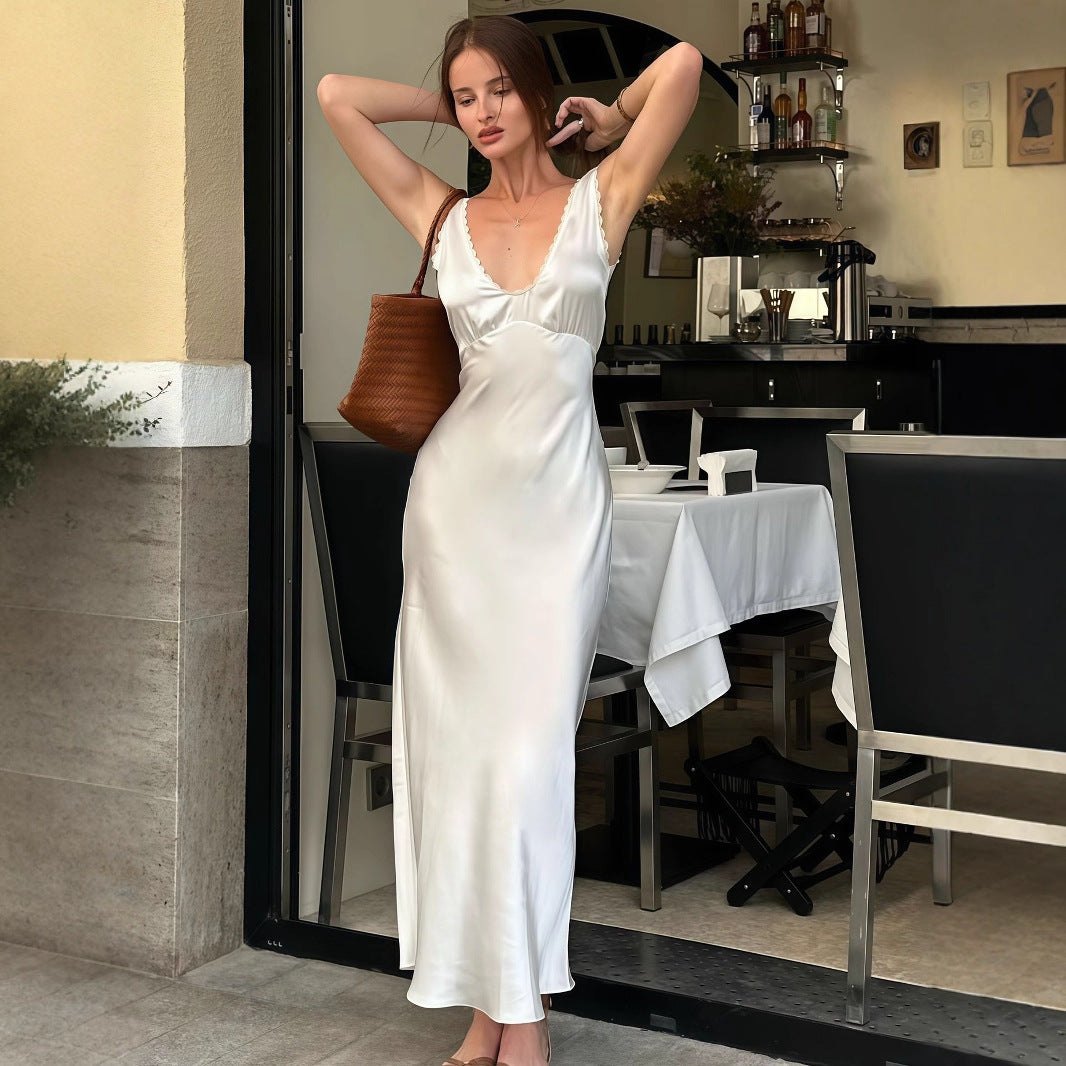 Damen elegantes Satin-Nachtkleid mit tiefem V-Ausschnitt und breiten Trägern R&B