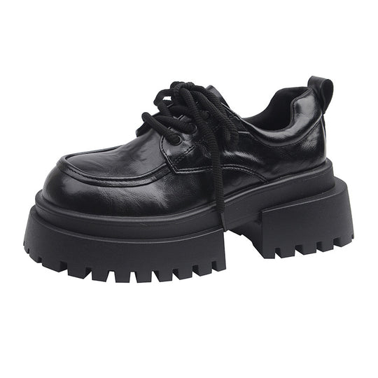 Damen Plattform Schnürschuhe mit robustem Profil und glänzendem Obermaterial R&B