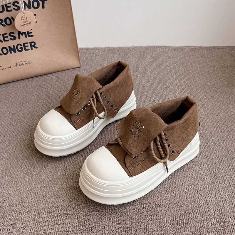 Damen Hochformat Sneakers mit modischem Veloursleder und robustem Plateau