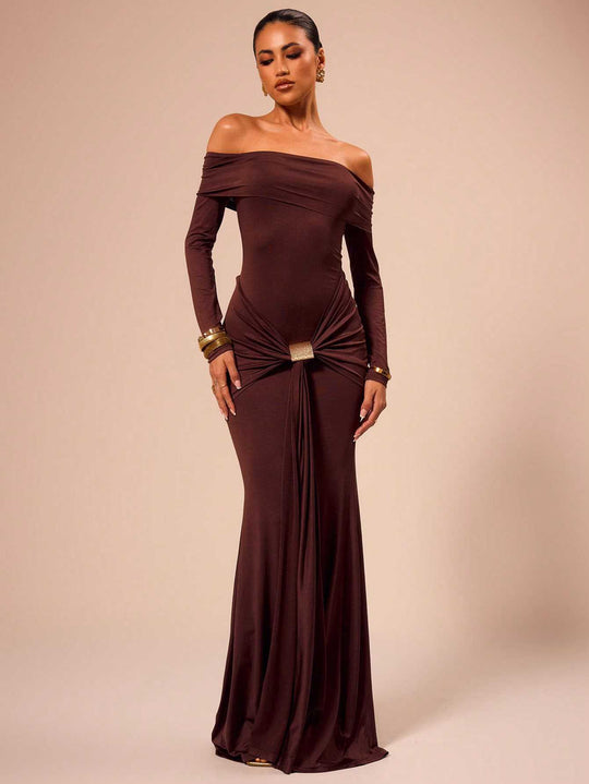 Damen Abendkleid mit schulterfreier Silhouette und elegantem Raffung R&B