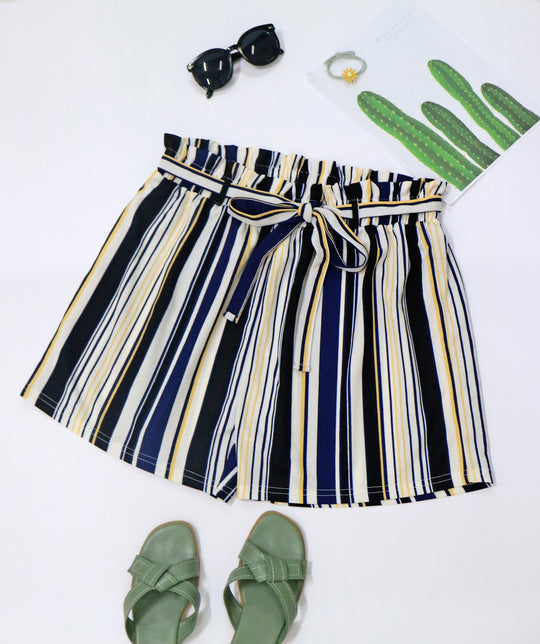 Damen gestreifte Sommer-Shorts mit elastischem Bund und Taillenknotenschnur R&B
