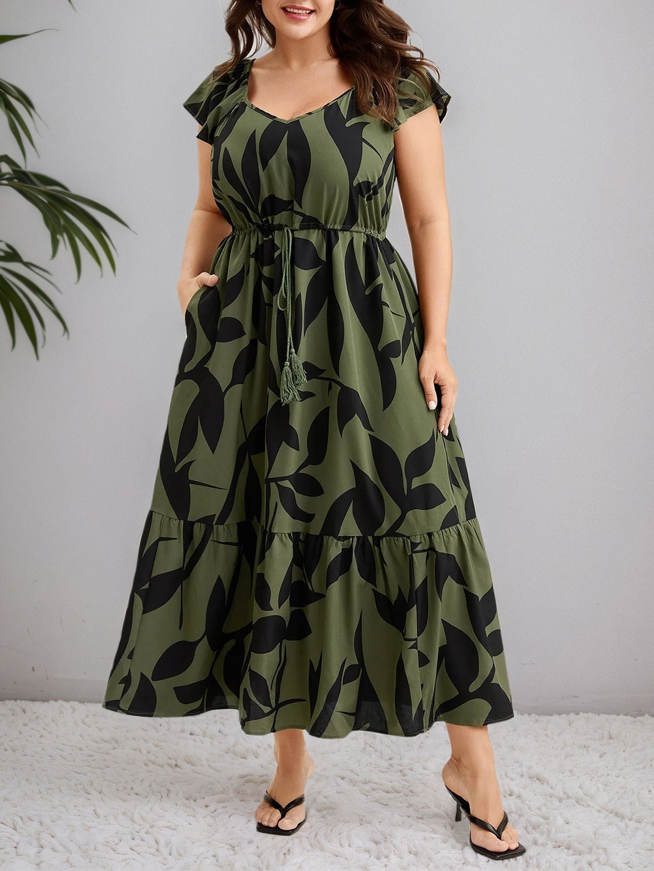 Damen Maxikleid mit floralem Muster und taillierter Silhouette R&B