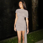 Damen elegantes asymmetrisches Minikleid mit Wickel-Design und raffinierten Rüschendetails R&B