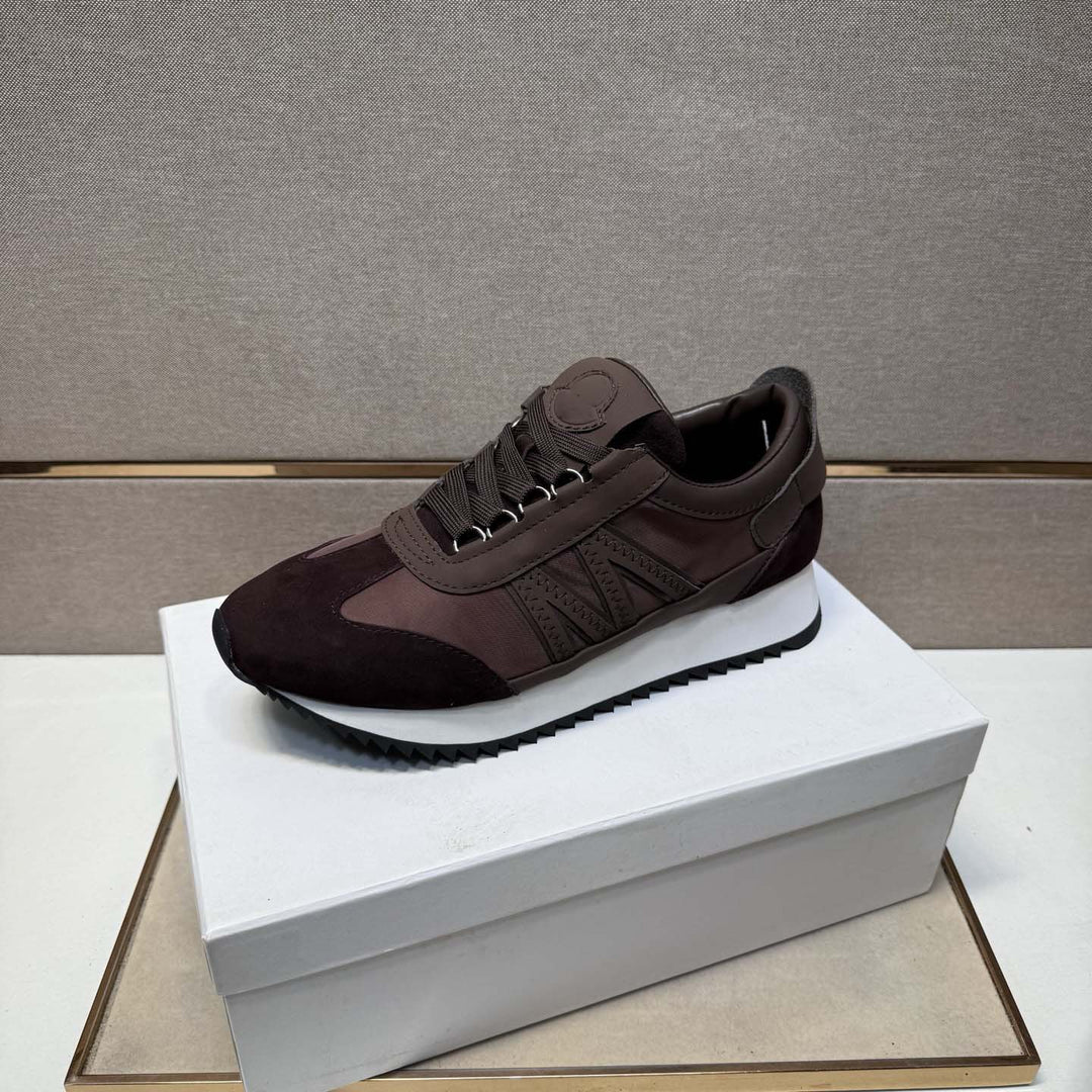 Damen Sneakers mit atmungsaktiver Oberflächenstruktur und rutschfester Sohle R&B