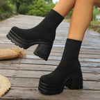Damen Strick-Stiefeletten mit farbenfrohem Akzent und robustem Blockabsatz R&B