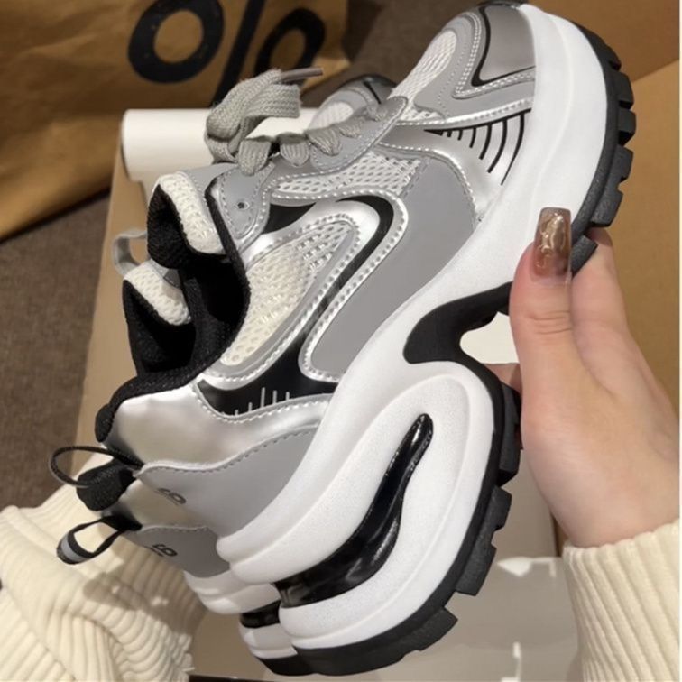 Damen Sportliche Sneakers mit atmungsaktiver Mesh-Oberfläche und dynamischer Dämpfung R&B