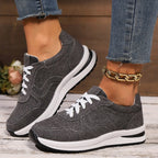 Damen Sportliche Sneaker mit atmungsaktivem Obermaterial und robustem Profil R&B