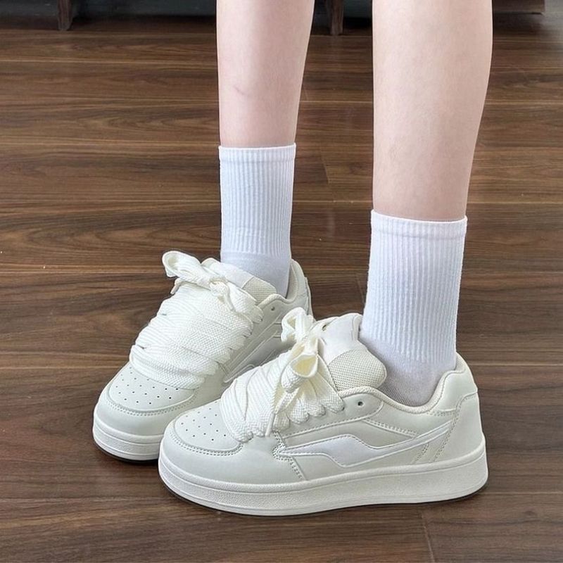Damen Sneakers mit dickem Profil und atmungsaktiven Netz-Einsätzen