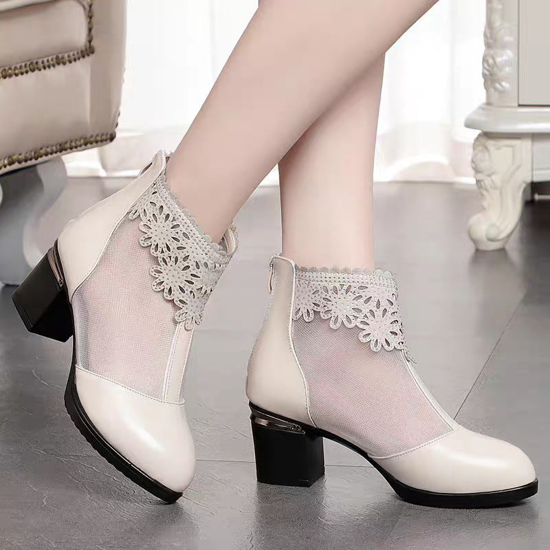 Damen Stiefeletten mit transparentem Mesh-Einsatz und funkelndem Schmuckdetail R&B