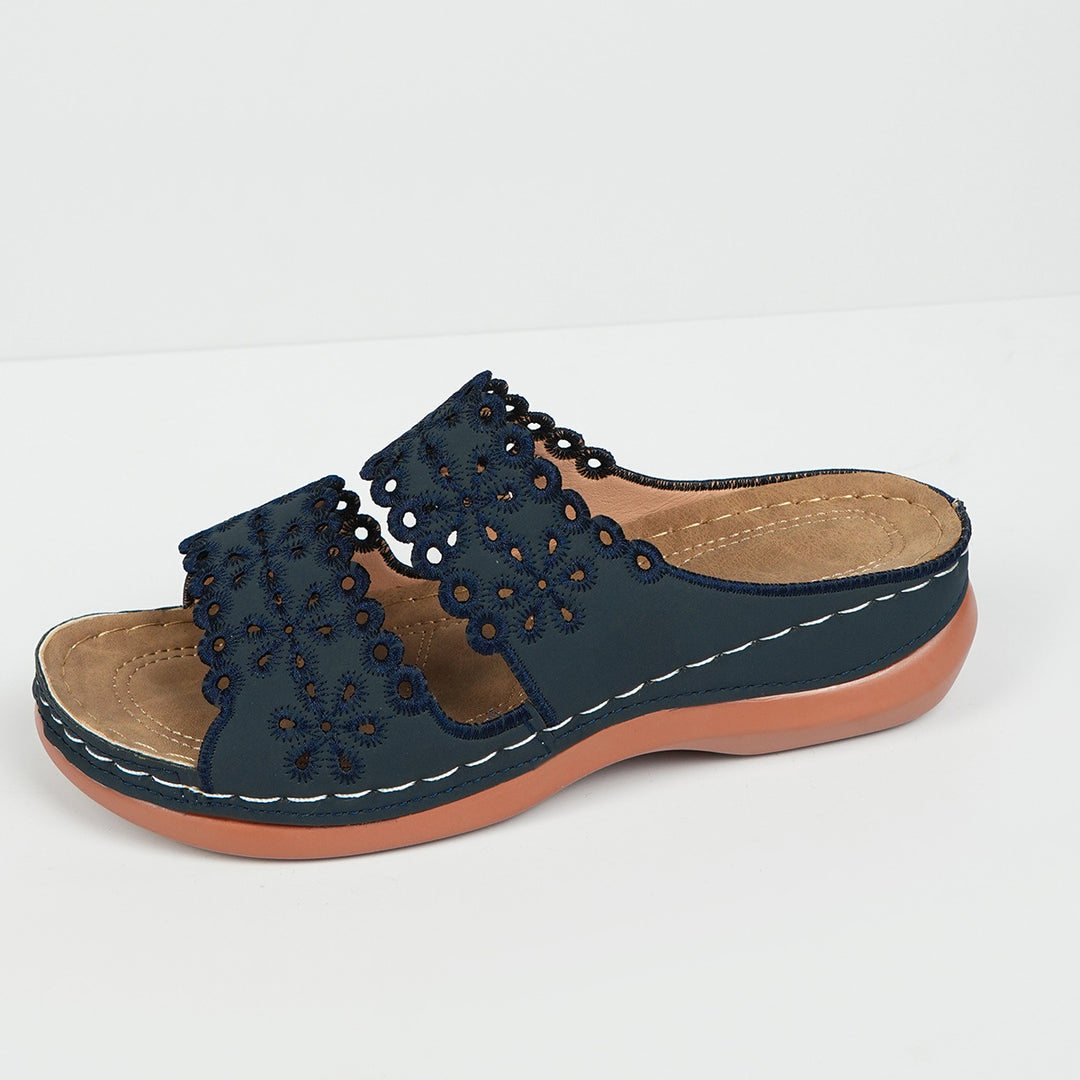 Damen bequeme Clogs mit dekorativen Blütenschneiden und ergonomischer Fußbett R&B
