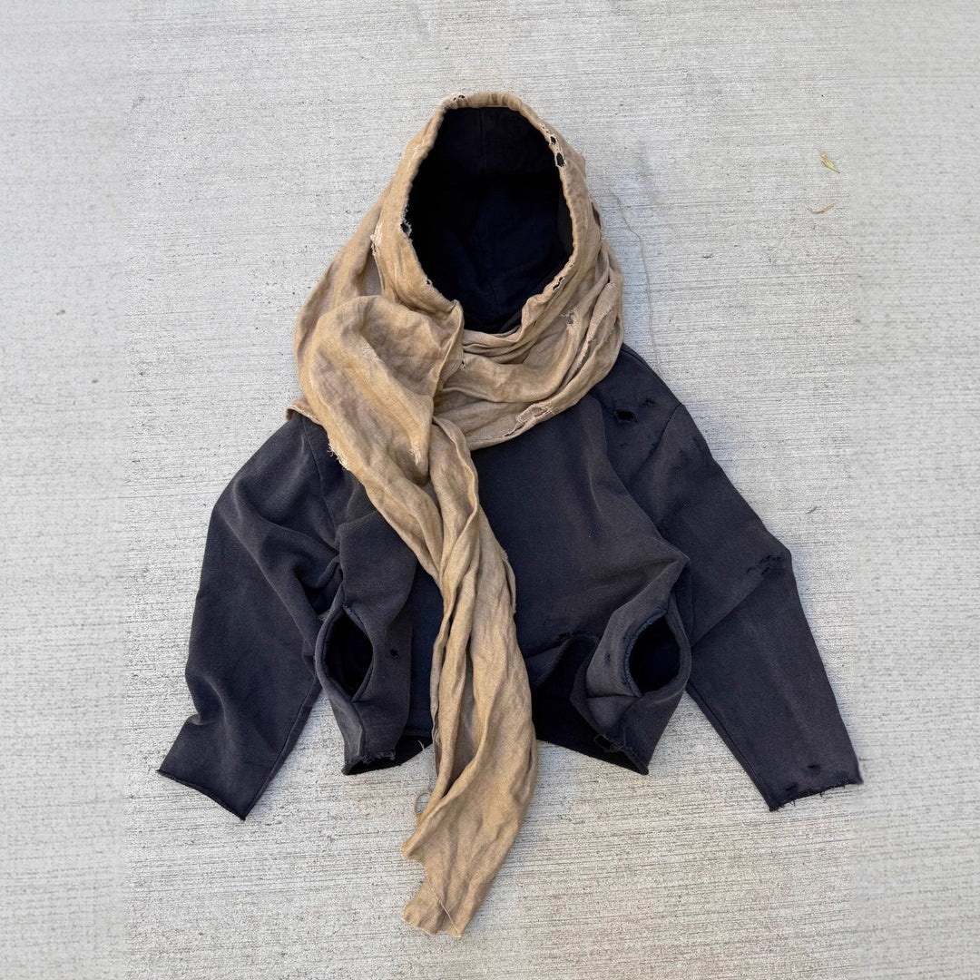 Unisex nan Kapuzenpullover im Gebrauchsspurenstil mit angeschlossenem Schlauchschal und ausgefransten Öffnungen R&B