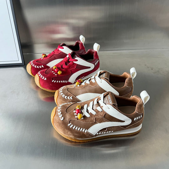 Damen Sportliche Sneakers mit auffälligen Perlenakzenten und hochwertiger Wildleder-Oberfläche R&B