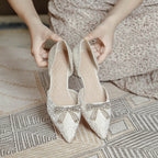 Damen elegante Pumps mit glitzernder Schleifenapplikation