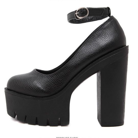 Damen Plateau-Pumps mit eleganter Doppelriemenführung und rutschfester Sohle R&B