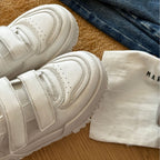 Damen Sportliche Sneaker mit doppeltem Klettverschluss und verstärkter Sohle