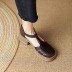 Damen Plateau-Sandalen im eleganten T-Strap Design mit modischem Verschluss