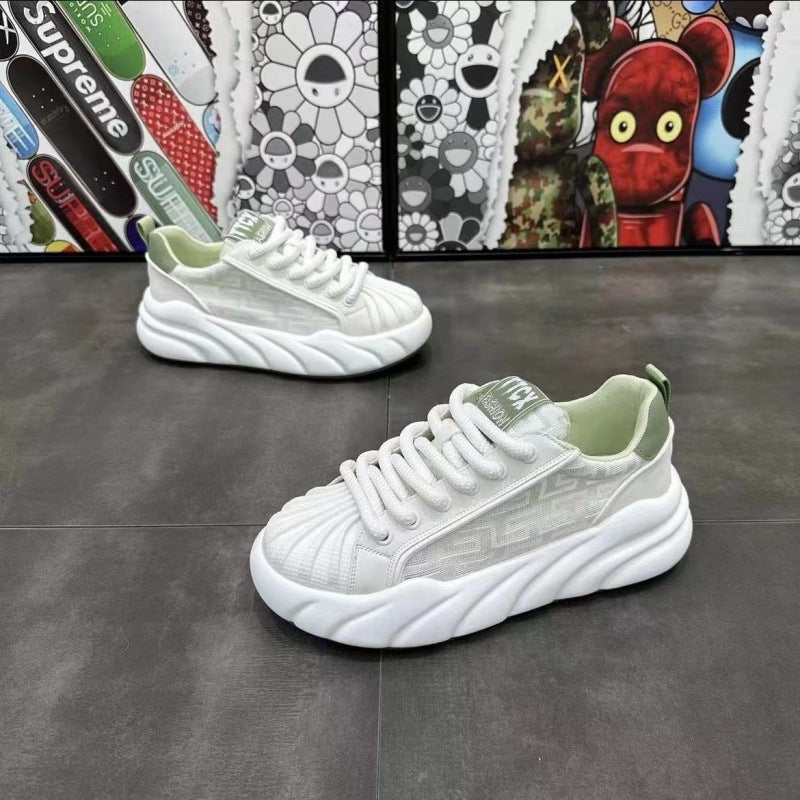 Damen Sportliche Sneaker mit texturierter Oberfläche und dämpfender Sohle R&B