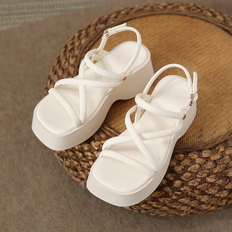 Damen Plateau-Sandalen mit elegantem Riemendesign R&B