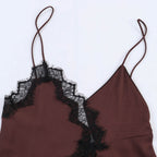 Damen Spitzen-Hängerchenkleid mit asymmetrischem Saum und zarten Trägern R&B