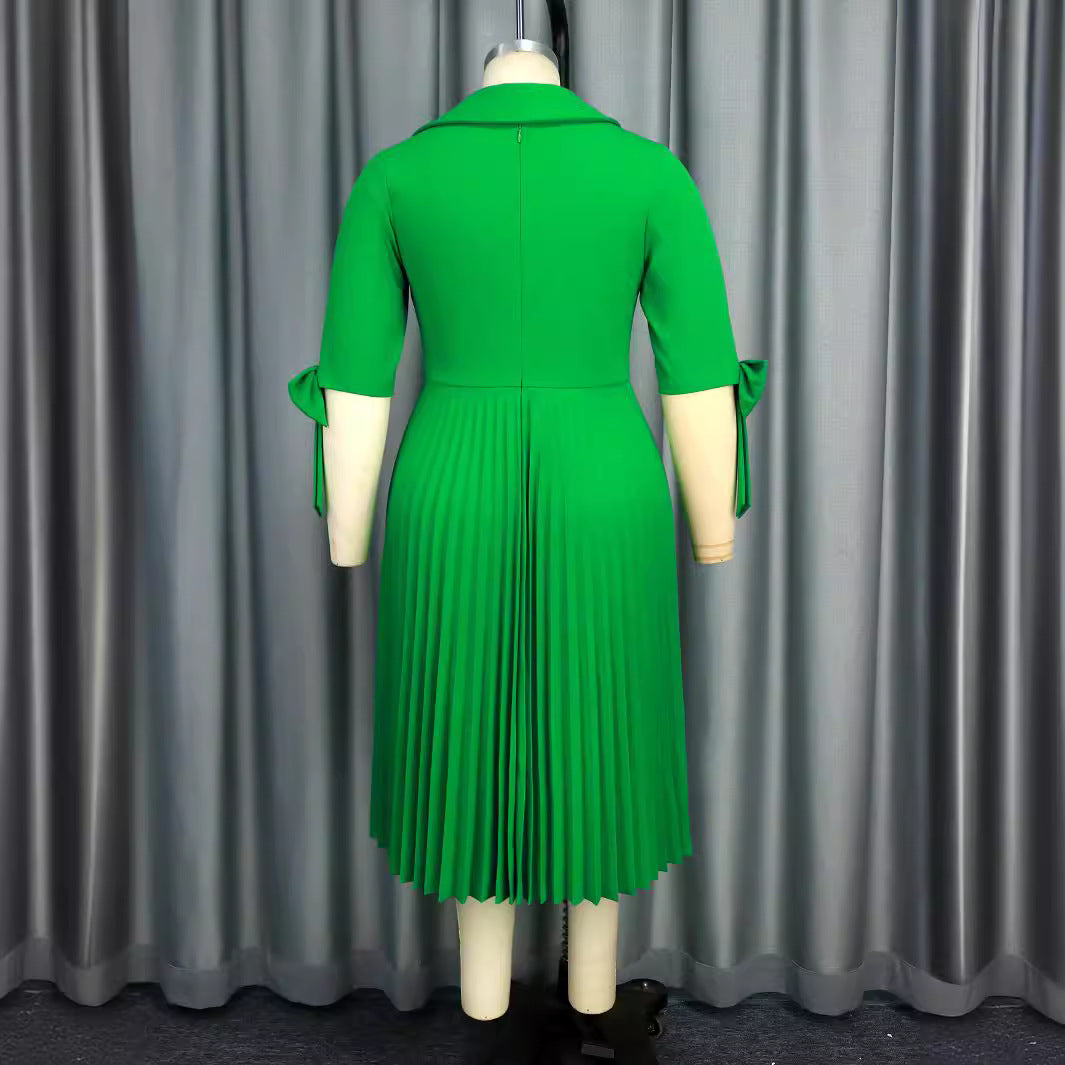 Damen Falten Kleid mit eleganter Kragen- und Ärmelgestaltung R&B