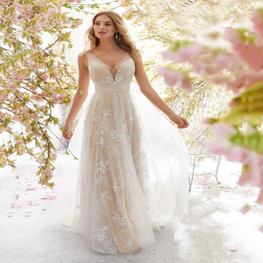 Damen Elegantes Tüll Abendkleid mit floralem Design und transparenter Oberfläche R&B
