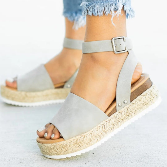 Damen Wedge-Sandalen mit verstellbarem Riemen und komfortablem Fußbett R&B