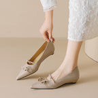 Damen elegante Pointed Ballerinas mit Rüschendetail