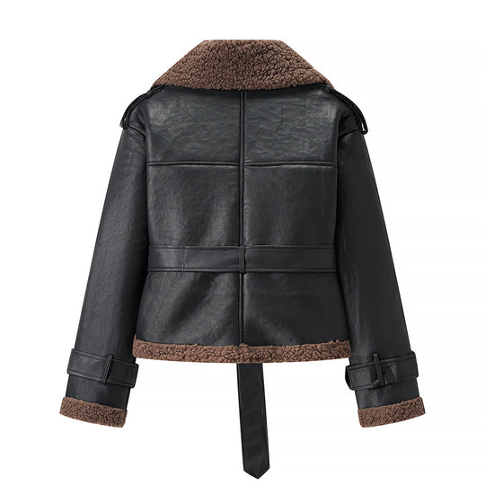 Damen Kunstlederjacke mit flauschigem Kragen und tailliertem Schnitt R&B