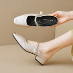Damen Slingback-Mules mit schimmerndem Stoff und dekorativem Schnallenakzent