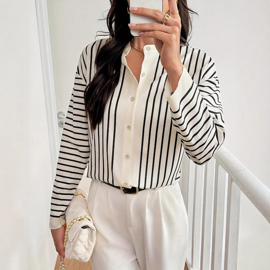 Damen Hemdbluse mit eleganter Knopfleiste und vertikalen Streifen R&B