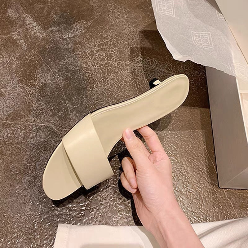 Damen Mules mit breitem Riemen und komfortablem Fußbett