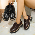 Damen Stilvolle Boots mit robustem Sohlenprofil und modischem Schnürsystem R&B