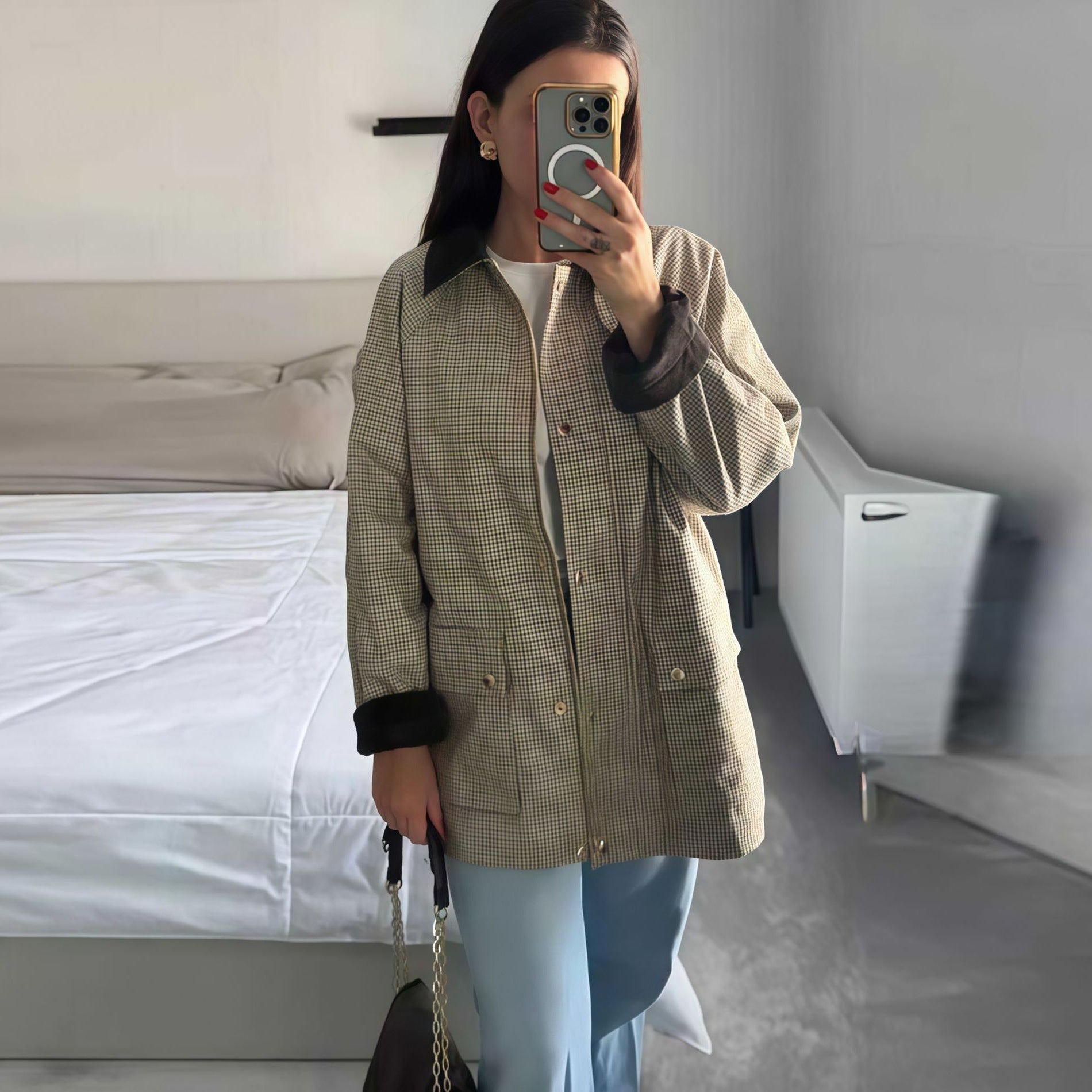 Damen Karierte Utility-Jacke mit modernem Schnitt und praktischen Taschen R&B