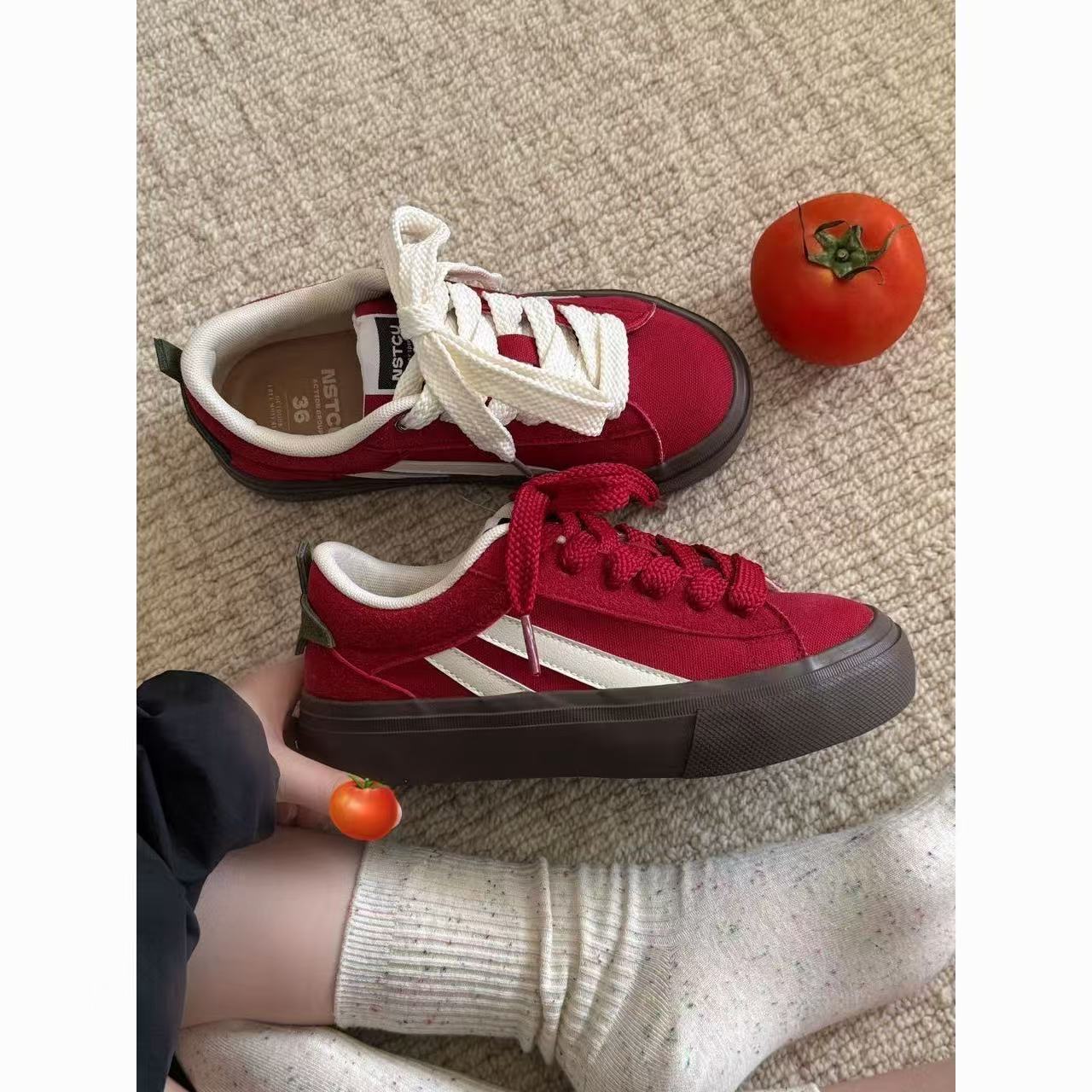 Damen Sportliche Sneakers mit klassischem Design und atmungsaktiver Oberflächenstruktur R&B