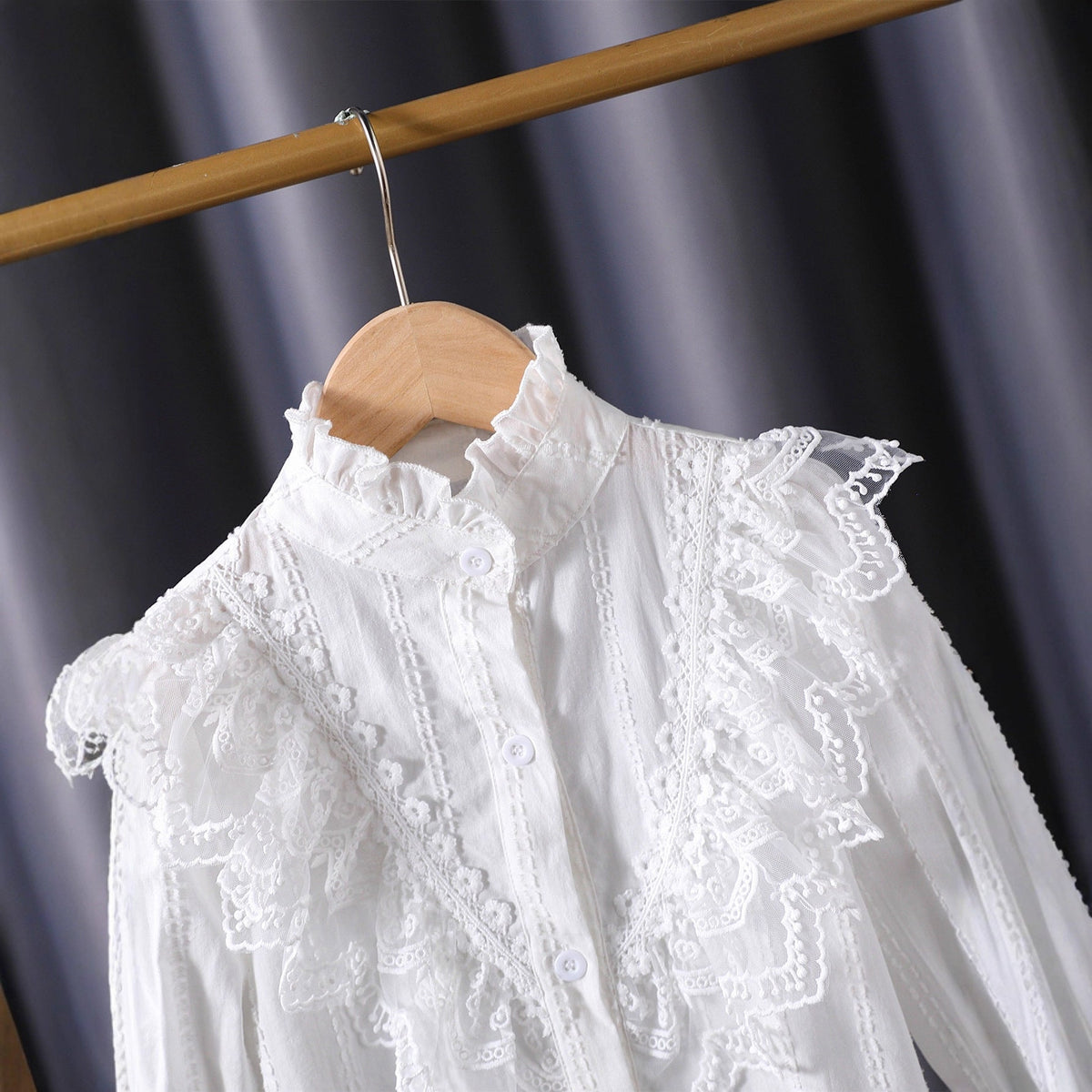 Mädchen Rüschenbluse mit eleganten Spitzenakzenten R&B