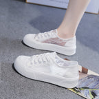 Damen Sneakers mit floralen Spitzenapplikationen und luftiger Netzstruktur R&B
