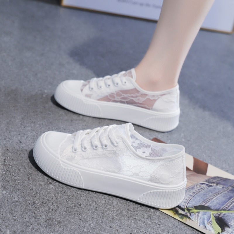 Damen Sneakers mit floralen Spitzenapplikationen und luftiger Netzstruktur R&B