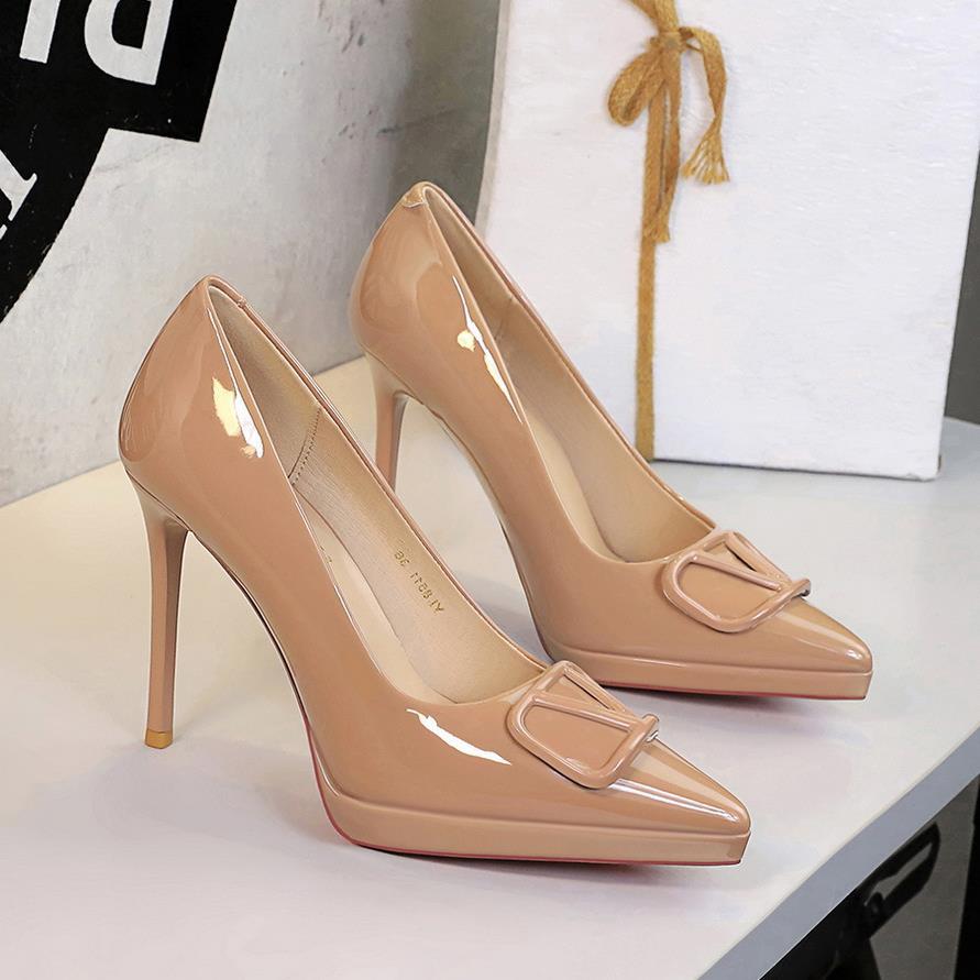 Damen elegante High Heel Pumps mit extravagantem Schnallen-Design R&B
