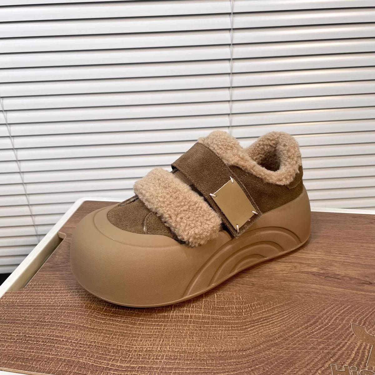 Damen Plüschgefütterte Slip-On Sneakers R&B