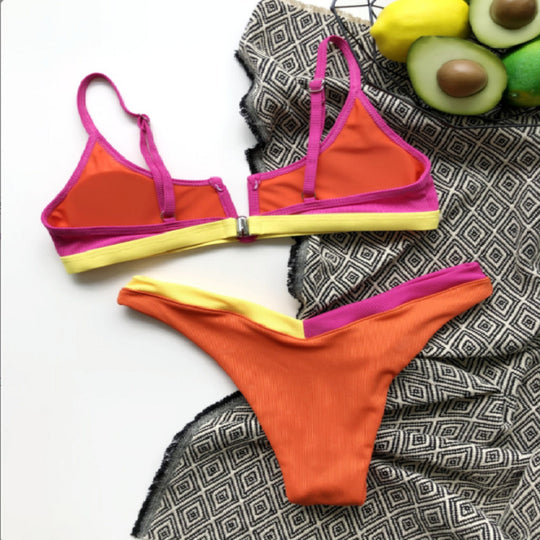 Damen Bikini-Set mit modischem V-Ausschnitt und sportlichen Akzenten R&B