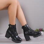 Damen Chunky Stiefel mit robustem Profil und Schnallenakzent R&B