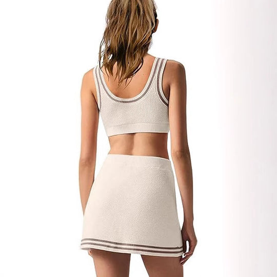 Damen Sport-Set mit figurbetontem Crop-Top und Minirock R&B