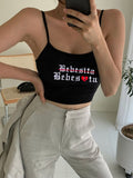 Damen Crop-Top mit kreativem Schriftzug und feinen Trägern R&B