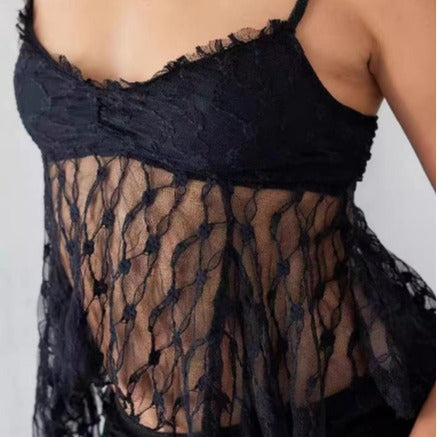 Damen Spitzentop mit transparenten Details und feinen Trägern R&B