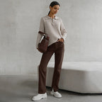 Damen Gemütlicher Feinstrickpullover mit Kängurutasche und Kragen R&B