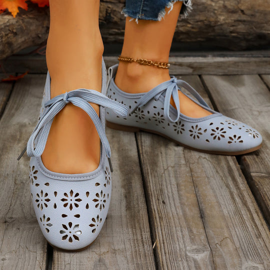 Damen Ballerinas mit perforiertem Blumenmuster und komfortablem Fußbett R&B