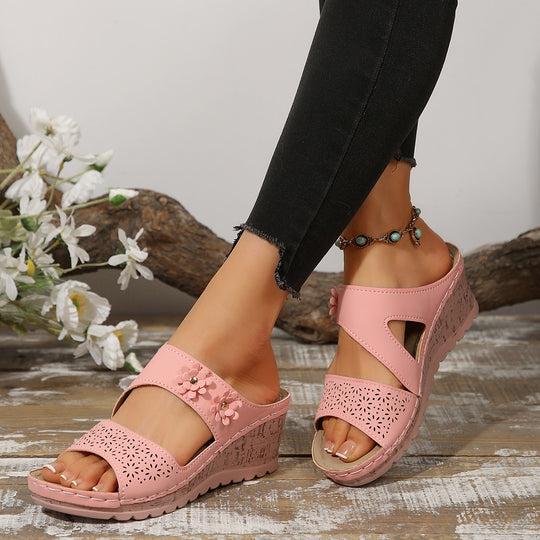 Damen Bequeme Riemensandalen mit floralen Akzenten R&B