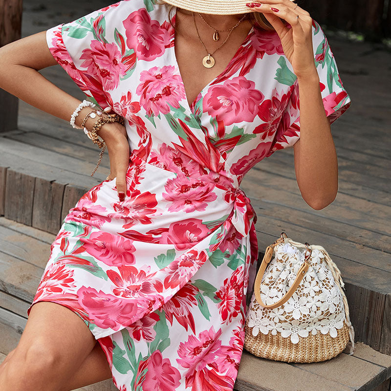 Damen Sommerliches Wickelkleid mit floralem Muster und seitlichem Schlitz R&B