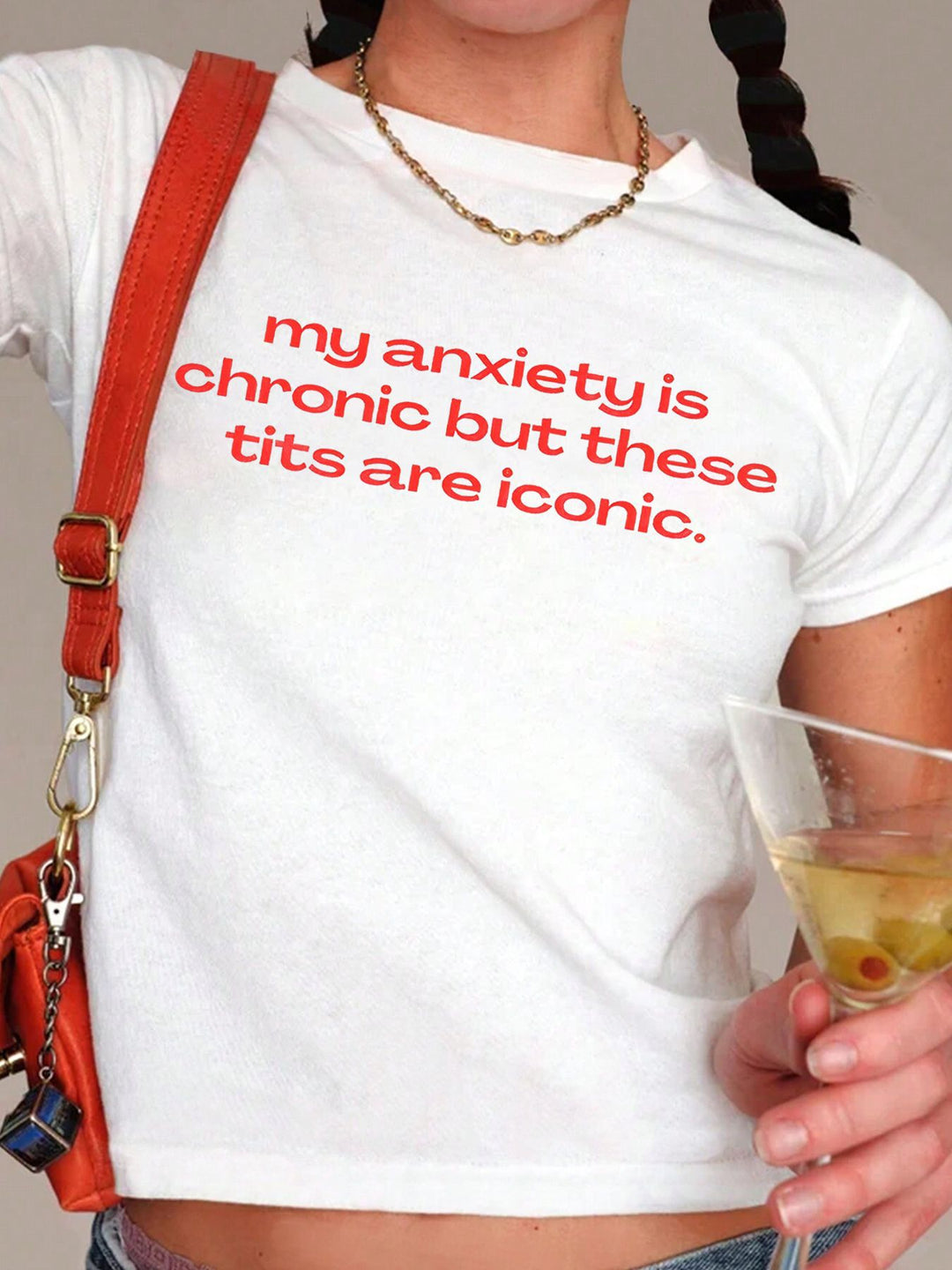 Damen T-Shirt mit kreativem Schlüsselherz-Motiv und modernem Print R&B
