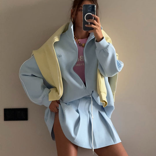Damen trendige Sport-Loungewear mit komfortablem Oversize-Jacke und Mini-Skirt R&B